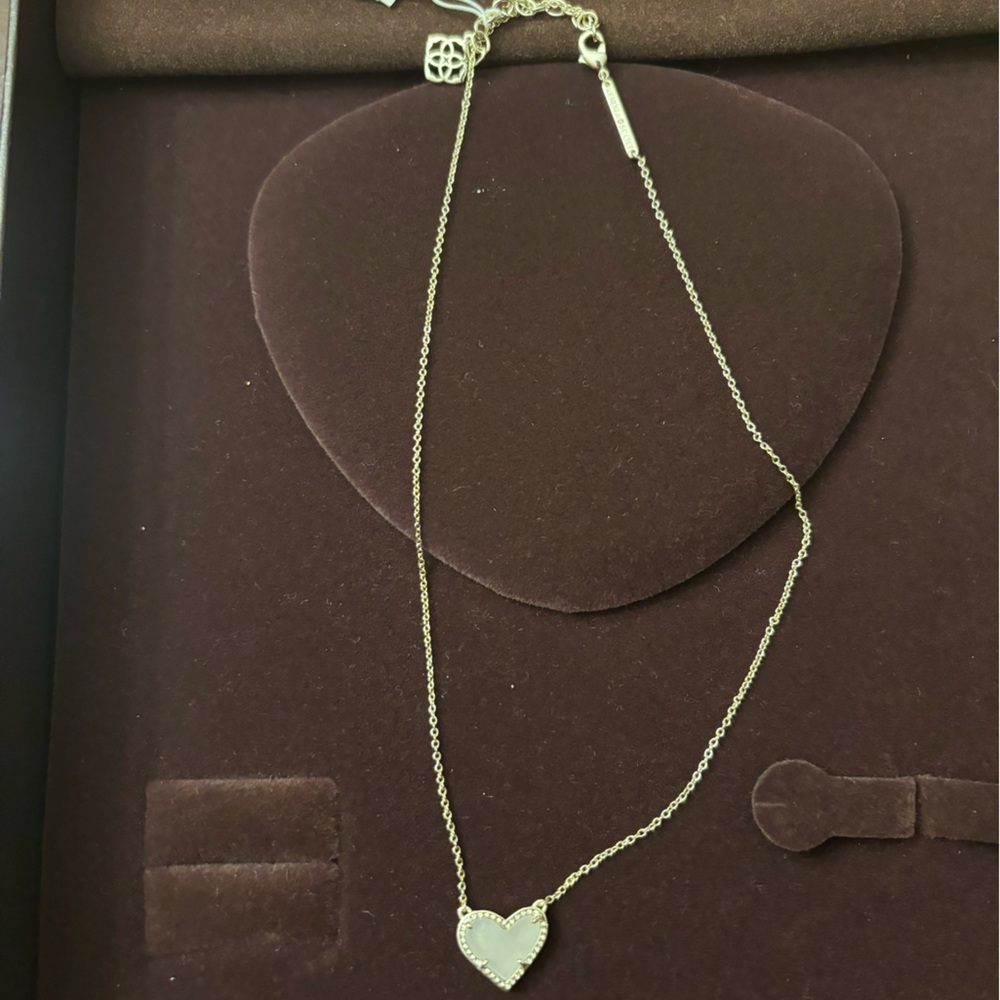 Kendra Scott Gold Heart Bracelet